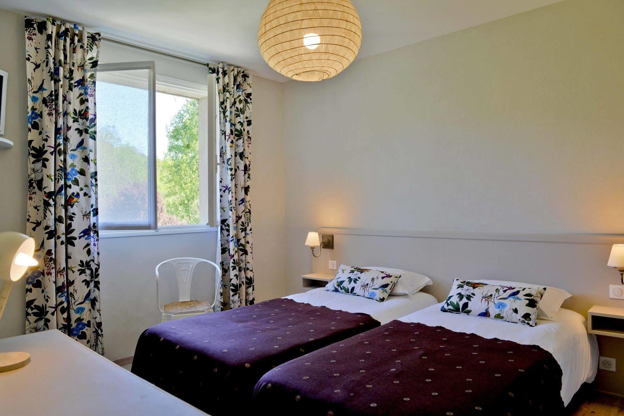 Hotel Les Bains De Secours Sévignacq-Meyracq Exteriör bild