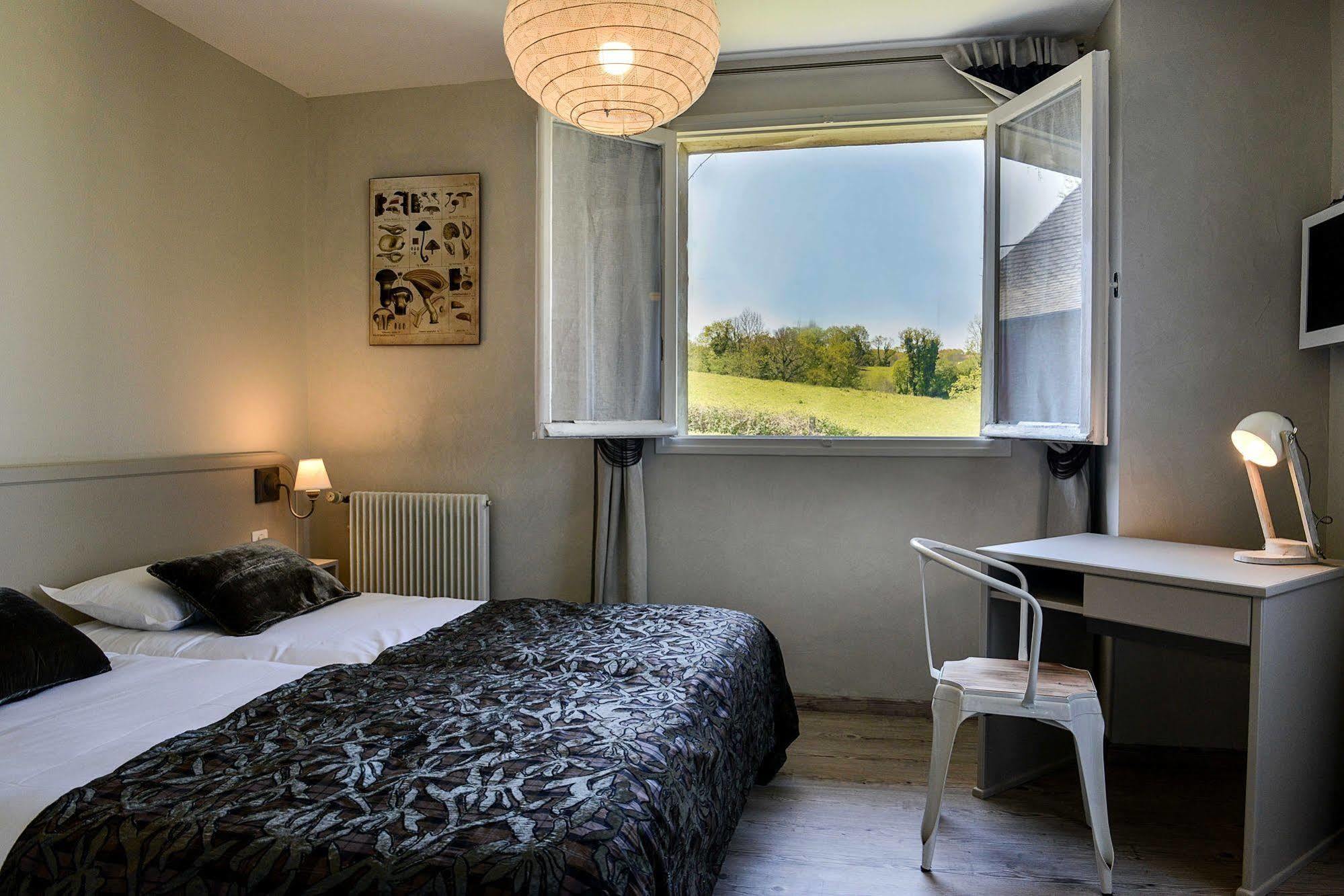Hotel Les Bains De Secours Sévignacq-Meyracq Exteriör bild